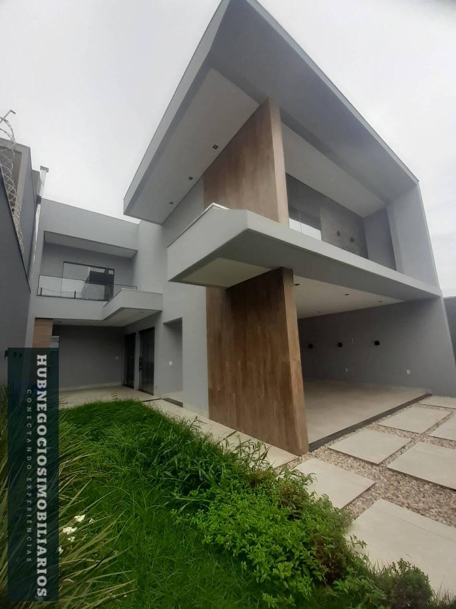 Casa à venda com 4 quartos, 240m² - Foto 1