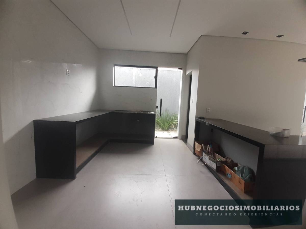 Casa à venda com 4 quartos, 240m² - Foto 6