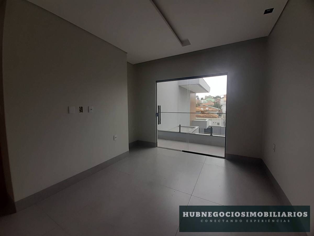 Casa à venda com 4 quartos, 240m² - Foto 13